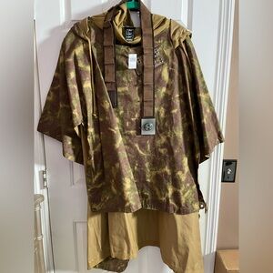 Unisex (L/XL) Star Wars Disney Galaxy’s Edge Rebel Alliance Camo Cosplay Poncho